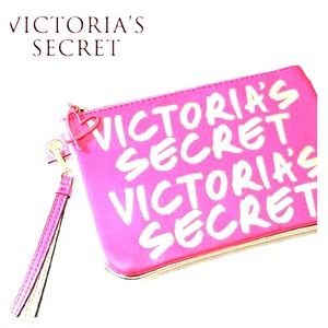 VICTORIA'S SECRET

WRISTLET PURSE